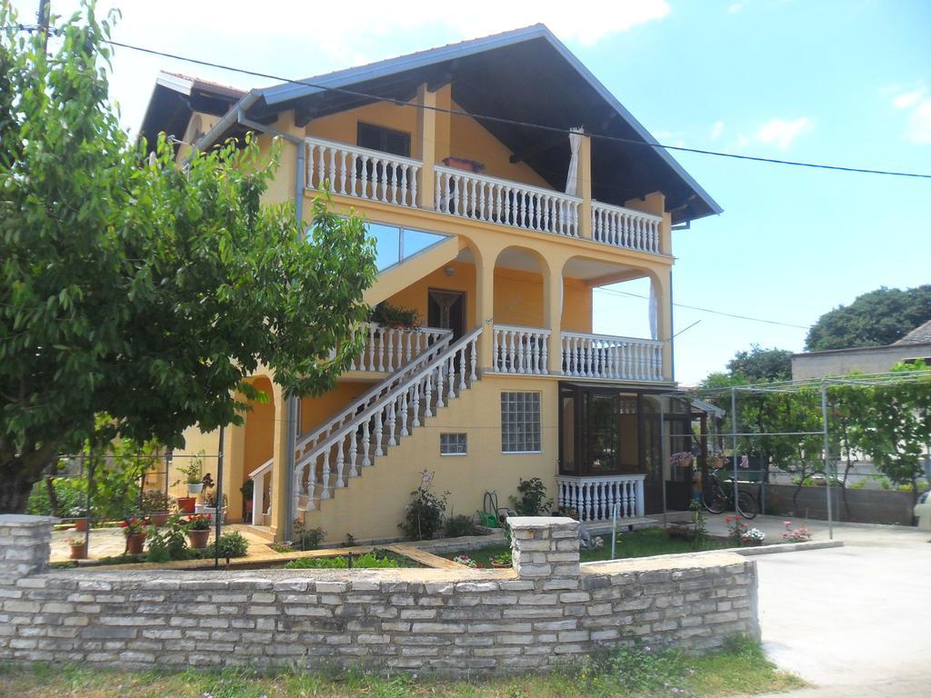 Apartments Stana Sukošan Kültér fotó