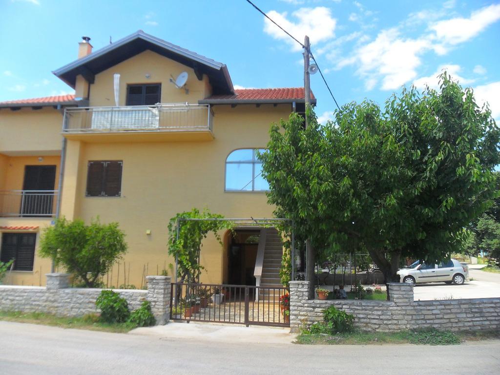 Apartments Stana Sukošan Kültér fotó