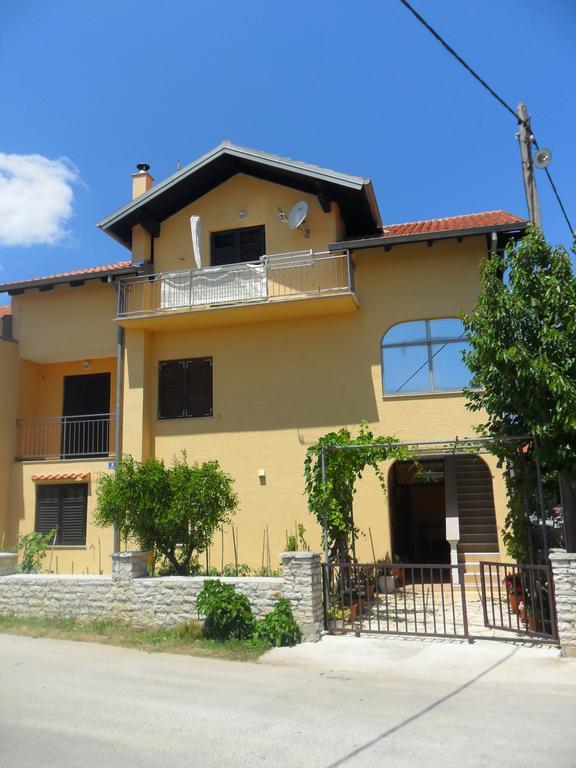 Apartments Stana Sukošan Kültér fotó