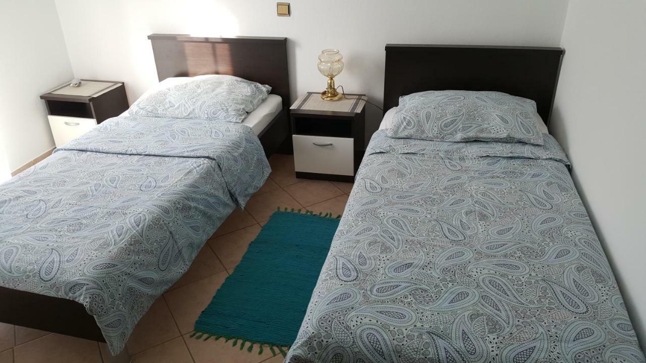 Apartments Stana Sukošan Kültér fotó